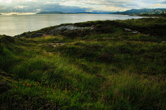 Coast line around Floro