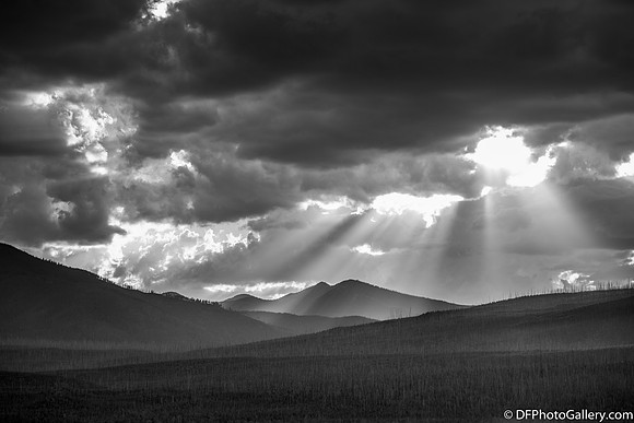 Around the McDonalt Lake in the Glacier National Park