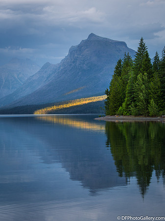 Around the McDonalt Lake in the Glacier National Park