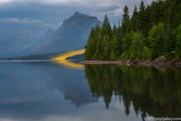 Around the McDonalt Lake in the Glacier National Park